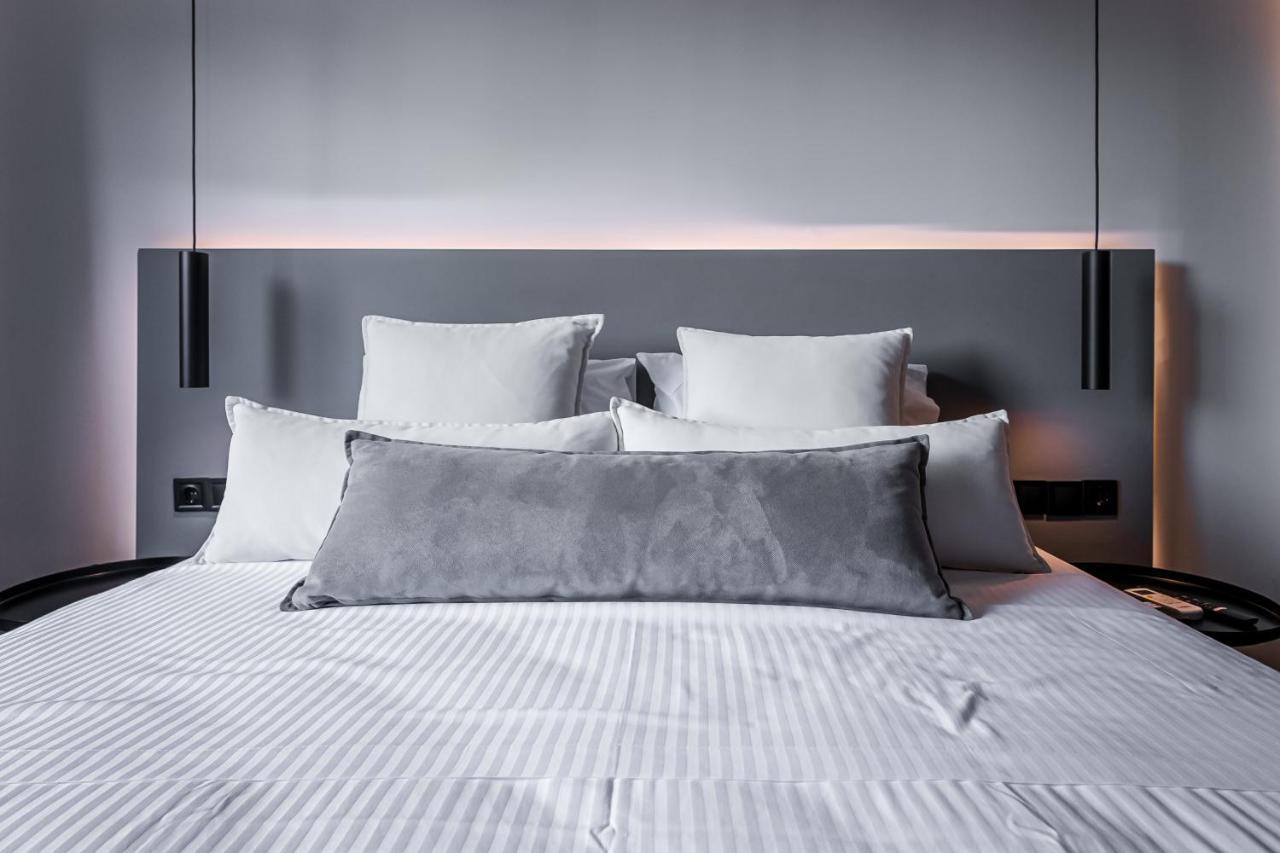 Furla Suites Атина Екстериор снимка