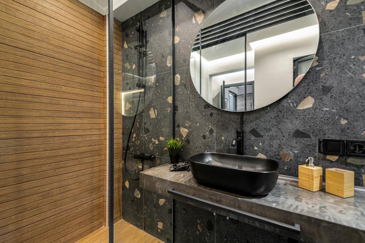 Furla Suites Атина Екстериор снимка