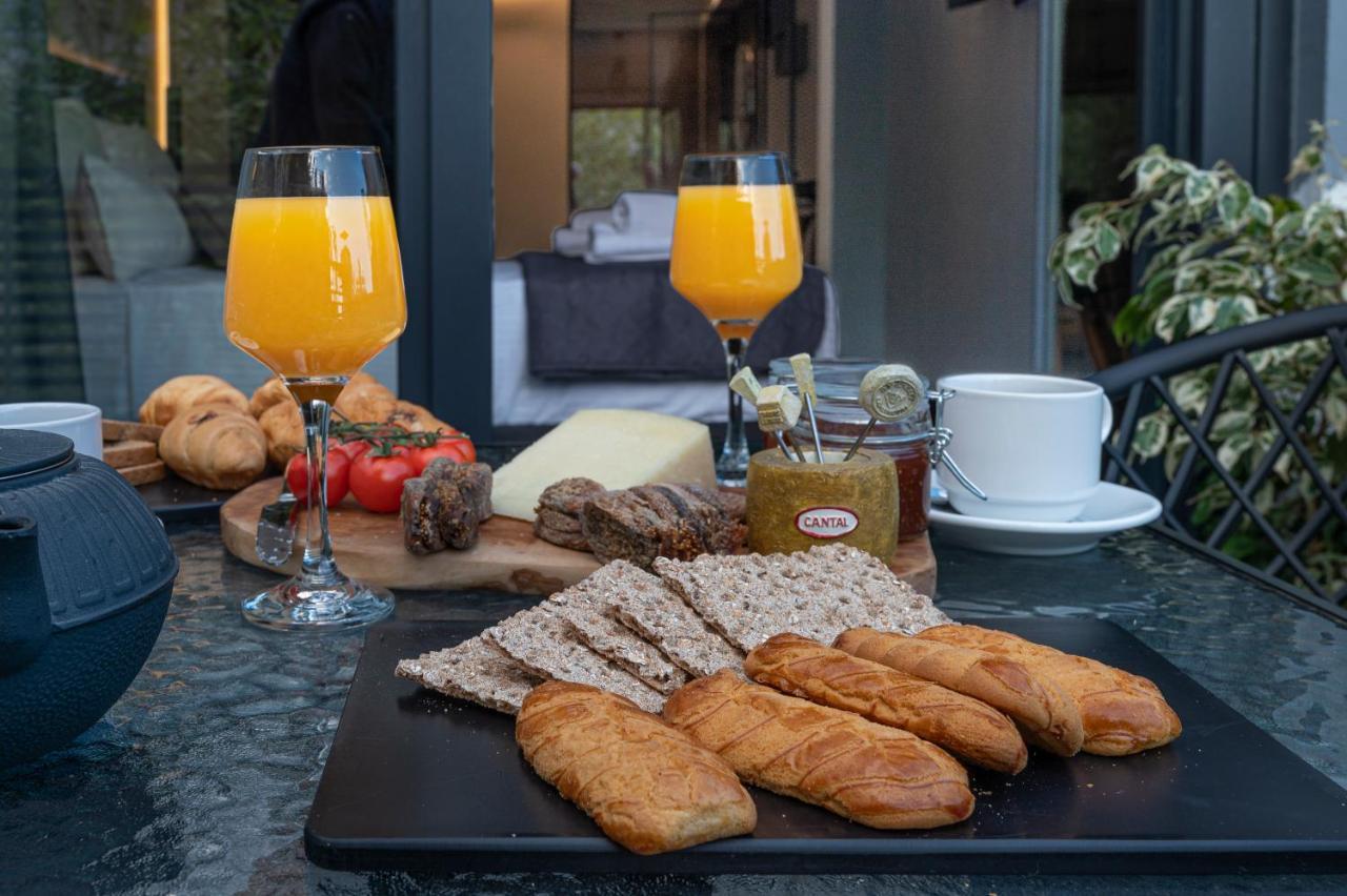 Furla Suites Атина Екстериор снимка
