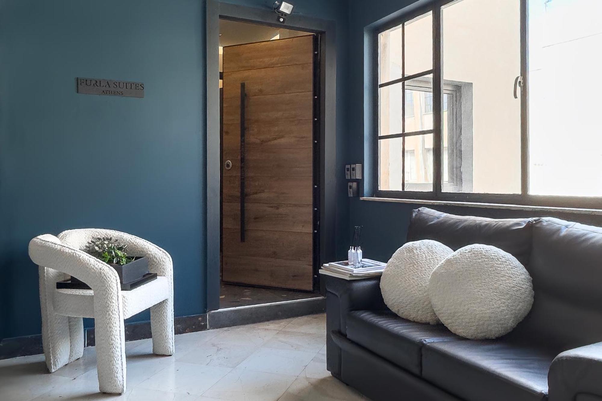 Furla Suites Атина Екстериор снимка